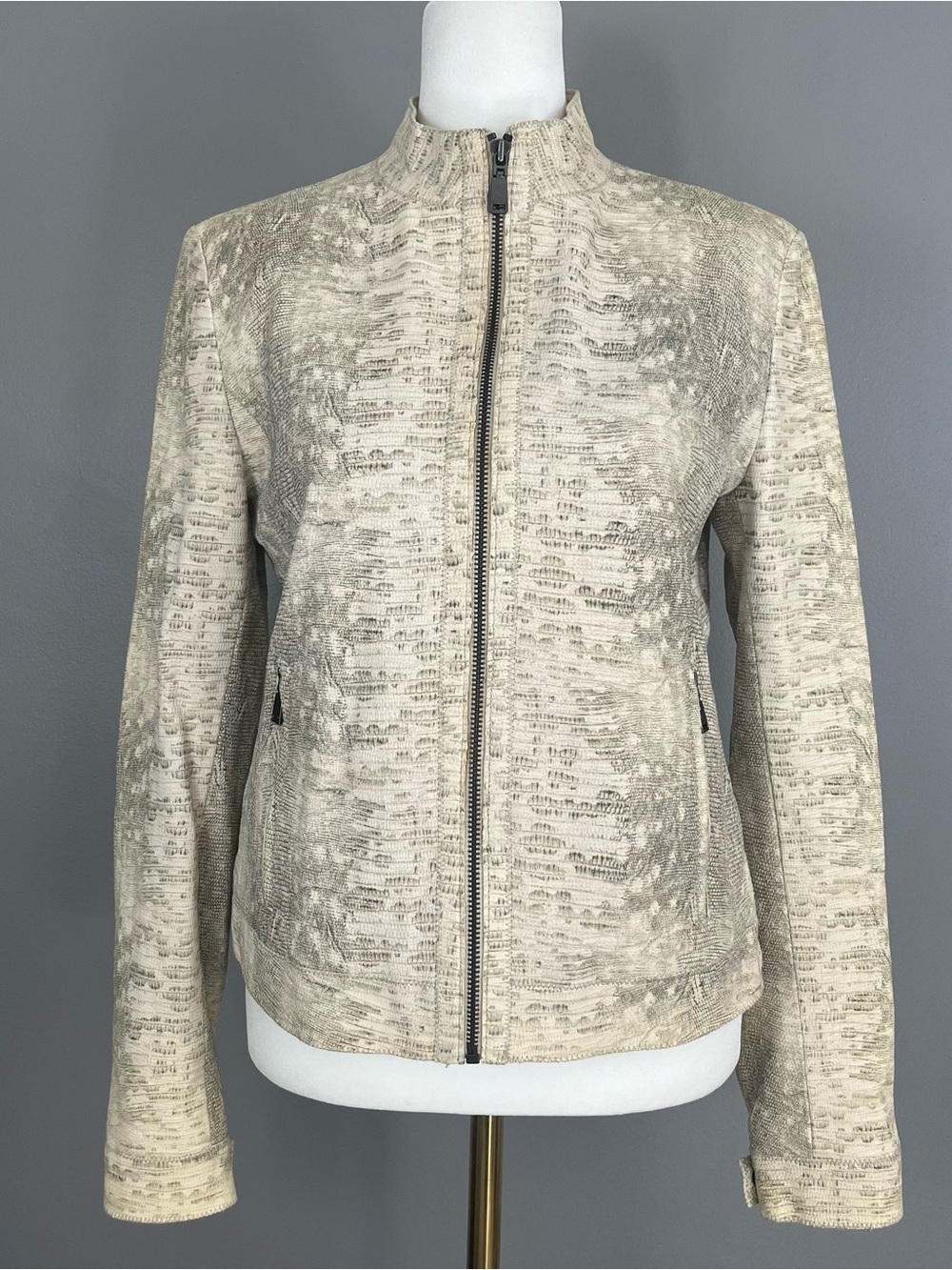 Elie Tahari Small Snakeskin Pattern Leather Jacket Cream Gray Beige Coat